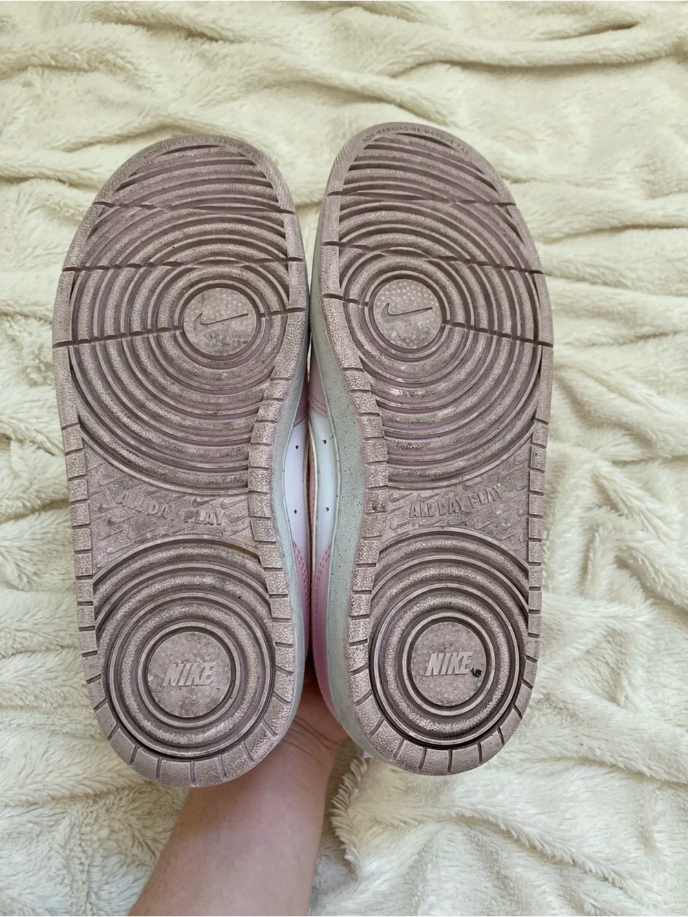 Nike Court Borough Low white/pink sneakers Sz 6Y/ W7.5